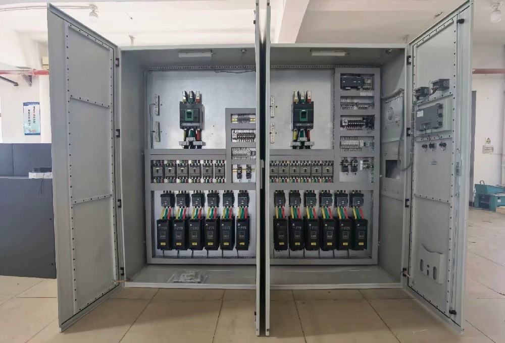 不小心将电力调解器的外壳损坏，，，自行替换外壳会不会影响装备的防护品级和正常使用？？？？