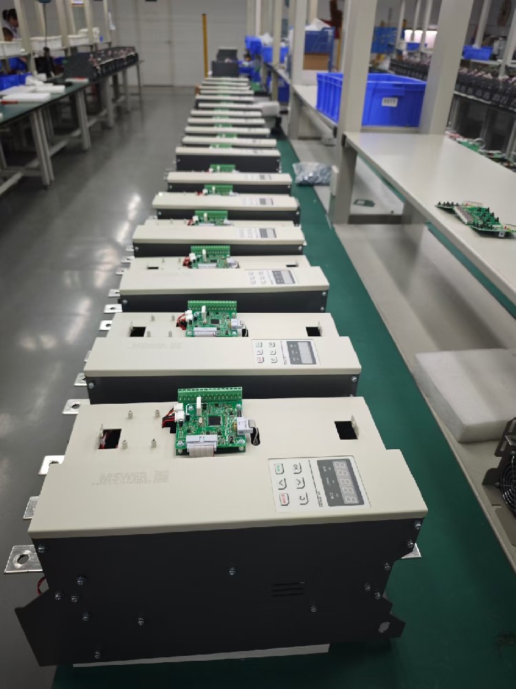 测温 VS 控温：工业温控领域的 “双生花”，，，谁更主要？？？？？